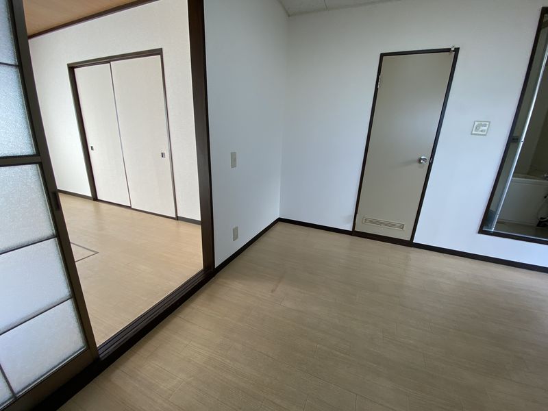 中佐津間ハイツ ※写真は別室です