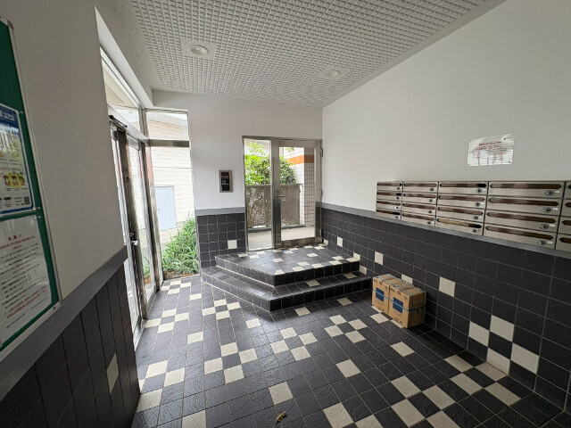 二子町ハイツ(K-106)1階 エントランス