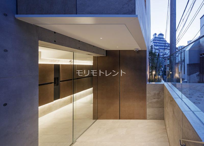 イプセ初台4階 エントランス