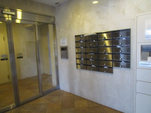 ル・リオン経堂ＰＬＥＡＳＡＮＴ1階 エントランス