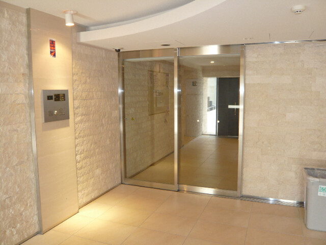 スカイコート蒲田EAST エントランス