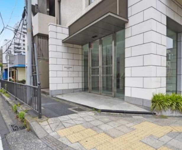 レグラス横浜メディオ8階 外観