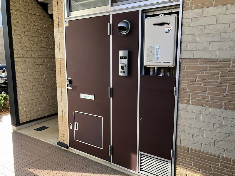 レオパレスボヌール101号室 玄関