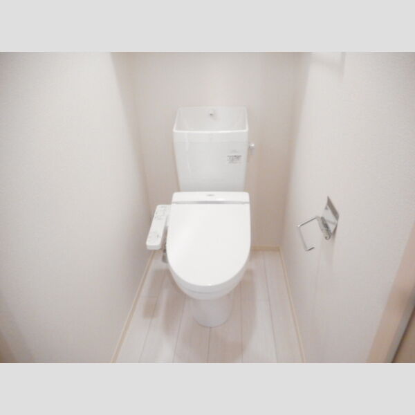 テラス市川高谷303号室 温水洗浄暖房便座