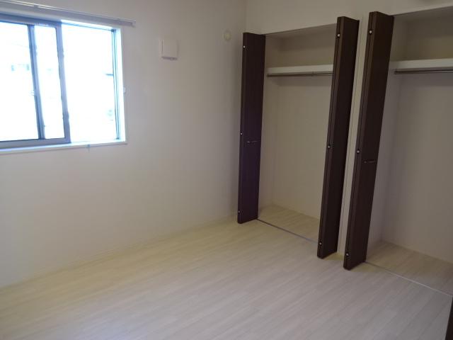 ルピナス向原 洋室