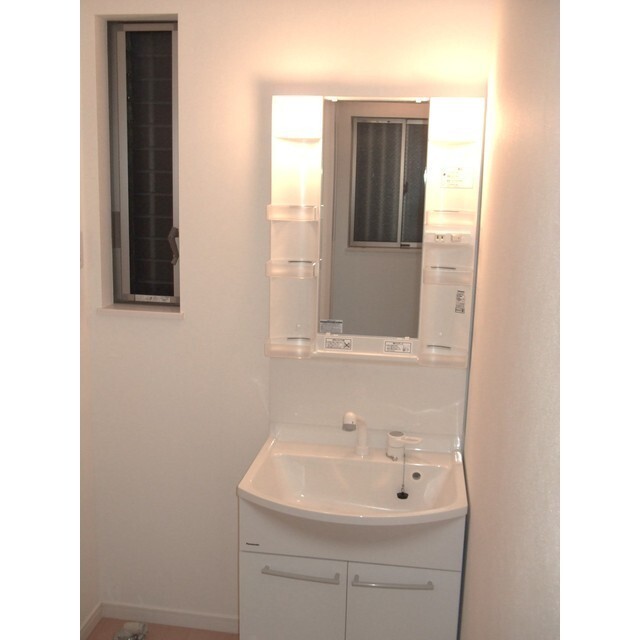 梅田貸家2号棟 洗面