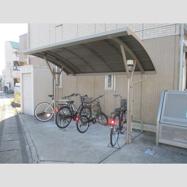 シルクスクエア 駐輪場