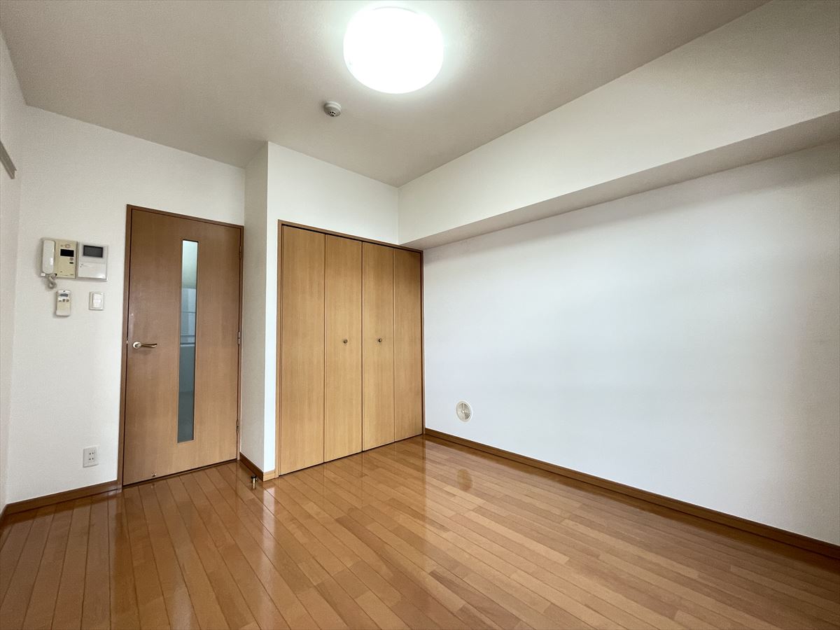 レガロ飛鳥山301号室 寝室