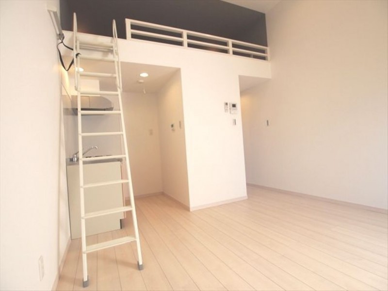 Ｅｓｃａｄａ　ＳＯＧＡ2階 内観