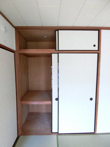 グリーンパーク田園２号 収納