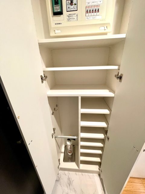 レジディア杉並方南町2階 収納