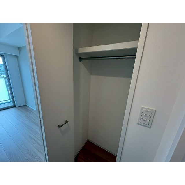 プレール・ドゥーク横濱子安402号室 内観