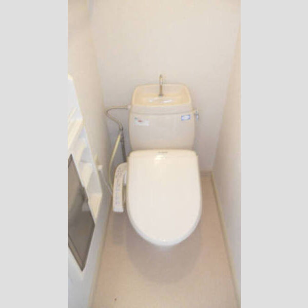 サンファミールSY102号室 温水洗浄便座