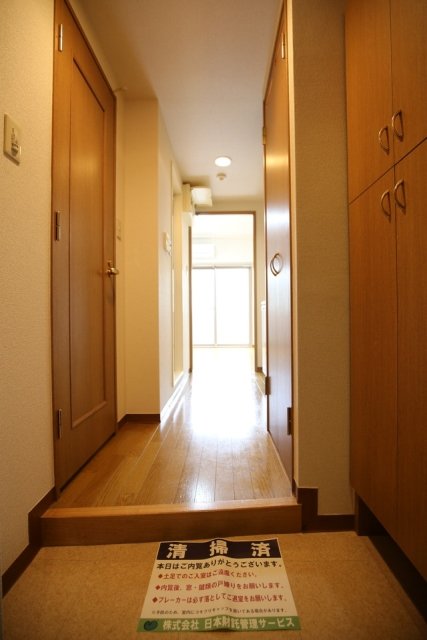 ミリオンガーデン早稲田 玄関