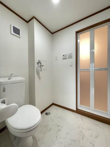 マーレ梅島3階 トイレ