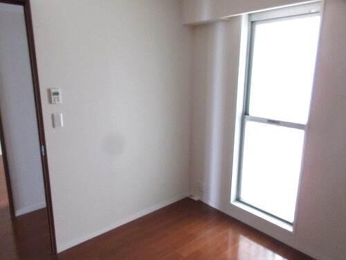 みなとみらいミッドスクエア　ザ・タワーレジデンス29階 洋室約4.5畳　※2023年10月撮影