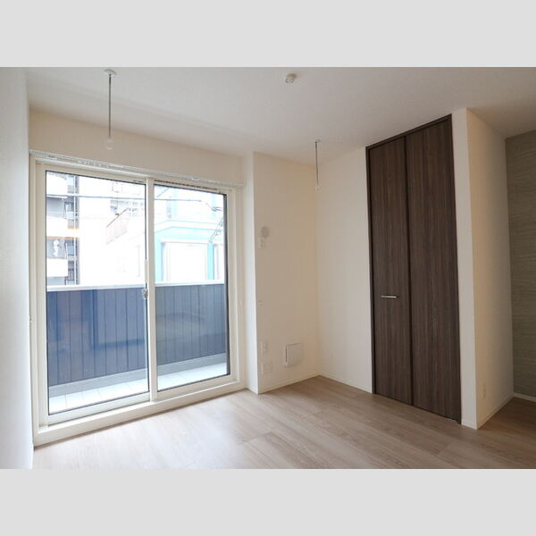 ブリューエン淵野辺302号室 洋室①