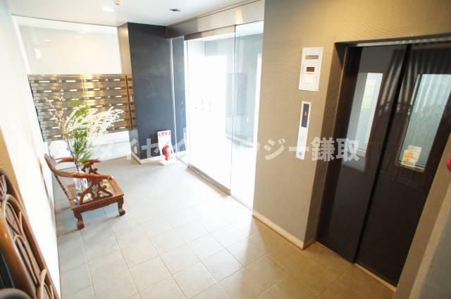 ＡＺＺＵＲＲＯ　ＣＡＳＡ0207号室 エレベーターホールもあってきれいですね