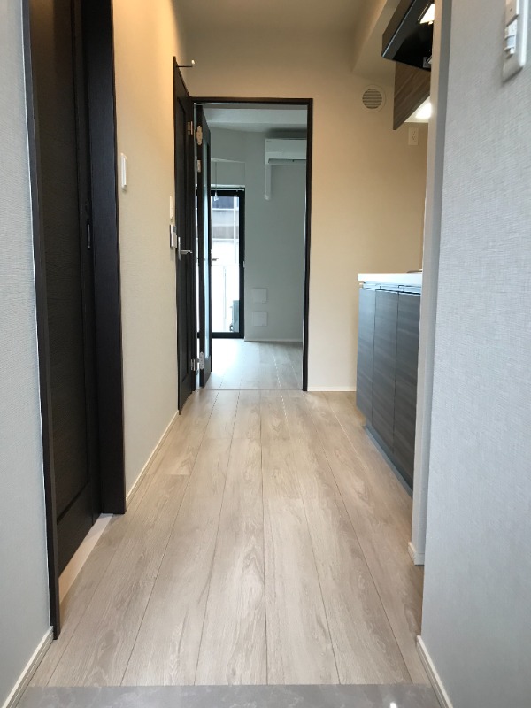 コンフォルト芝公園8階 玄関