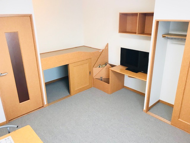 レオパレスエムエム202号室 寝室