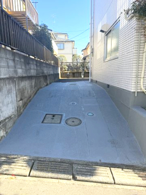 サニーヒル302号室 エントランス