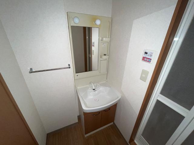 ヤマリハウス　コヤマ 洗髪洗面化粧台