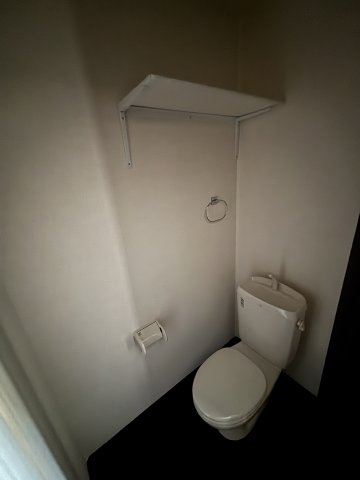 フローラルヴィレッジ ※通電していないためお写真が暗くなっております。