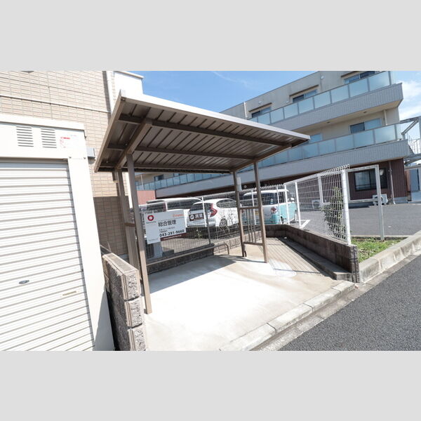 サンアベニューⅣ 駐輪場