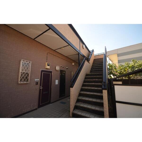 メゾンダジュール10番館 エントランス