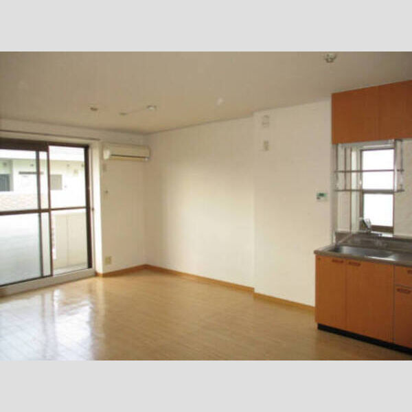 サンパレス横須賀 306 居室