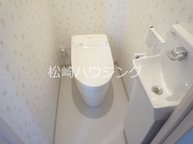 新井２丁目マンション トイレ