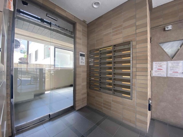 ベスト本郷 エントランス