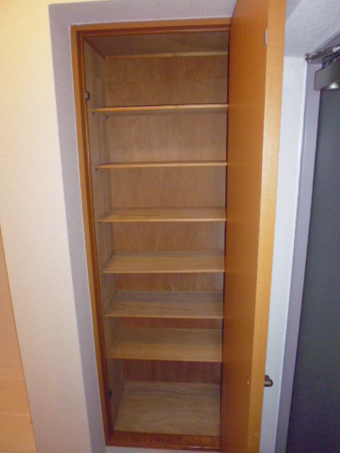 ルプティベベ0107号室 リビング