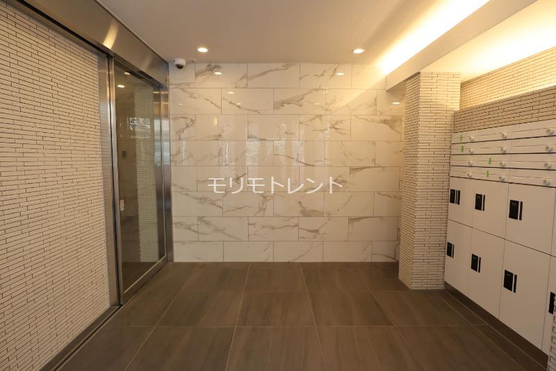 THE CLASS EXCLUSIVE RESIDENCE地下1階 エントランス