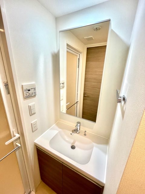 レジディア三軒茶屋Ⅲ8階 洗面