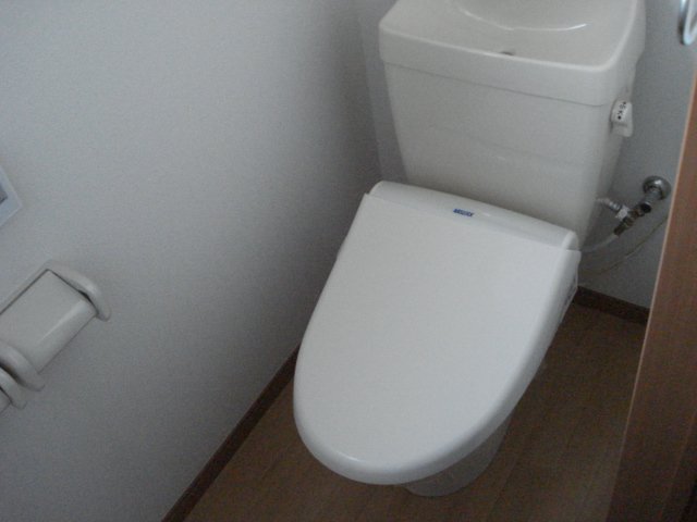 グリーンフォレストＡ棟 シャワー付トイレ