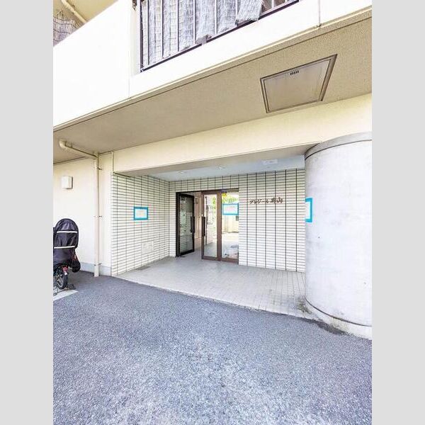プレジール井山106号室 エントランス