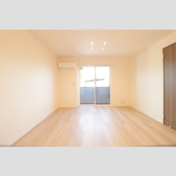 アニヴェルセル103号室 リビング