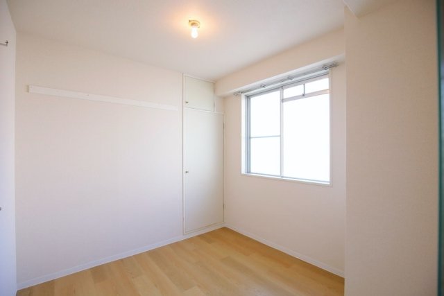 成加パラシオン4階 部屋その他