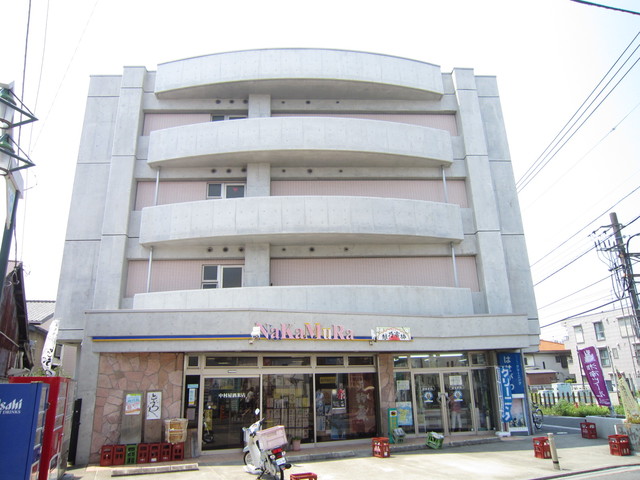 パインリッチ湘南 本鵠沼駅より徒歩1分です。