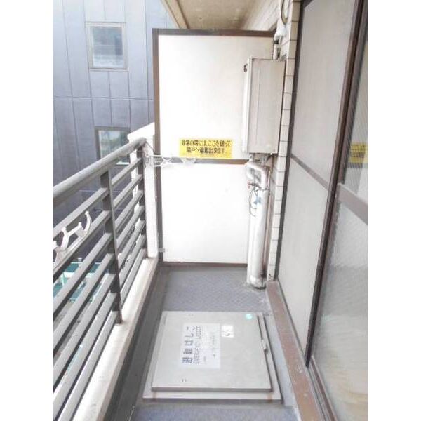 ロイヤルハイム千葉0303号室 バルコニー