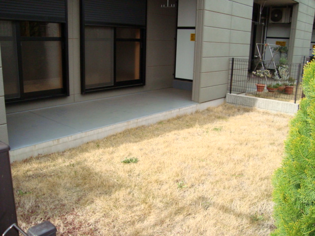 Ａ・ＨコンフォータブルＡ棟105号室 専用庭