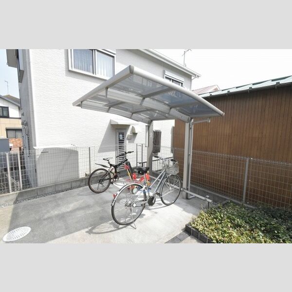 ソレイユ 駐輪場