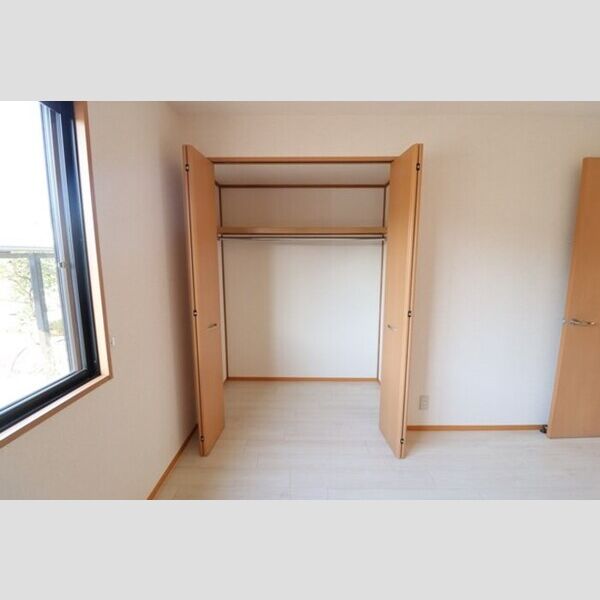 サンライズ　F102号室 クローゼット