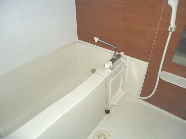 モア　グランディール・エヌ201号室 バス