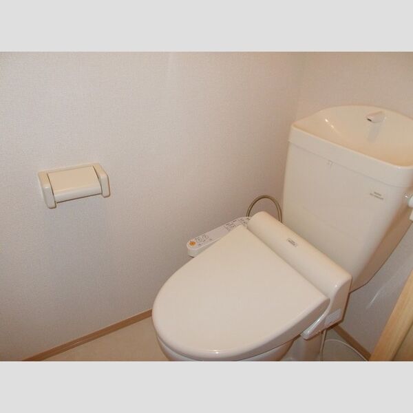 ディアコート103号室 温水洗浄暖房便座付トイレ