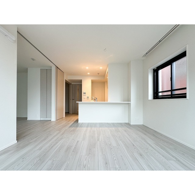 ザ・ケンジントン・レジデンス上池台 リビングダイニング