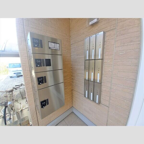 クラインハイム越谷　A 宅配ボックス集合ポスト