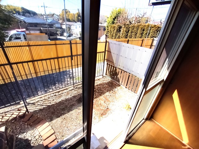 岩﨑テラスハウスB号室 庭