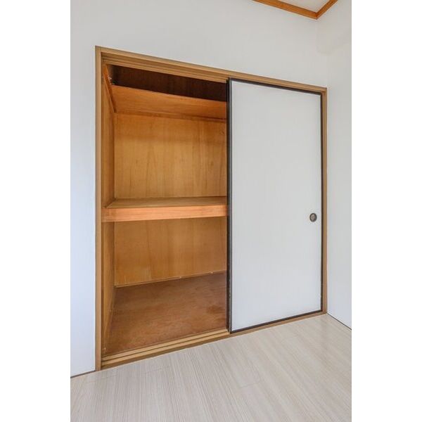 チェリーハイツ 収納